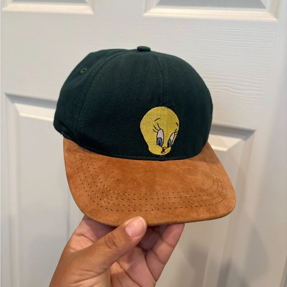 Vintage 90’s Tweety Bird Warner Bros. Kids Snap Back Hat Suede Structured Visor